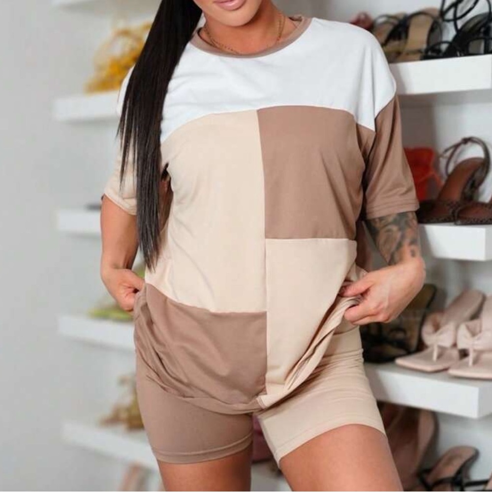 SHEIN Colorblock Beige and Cream Women Shorts